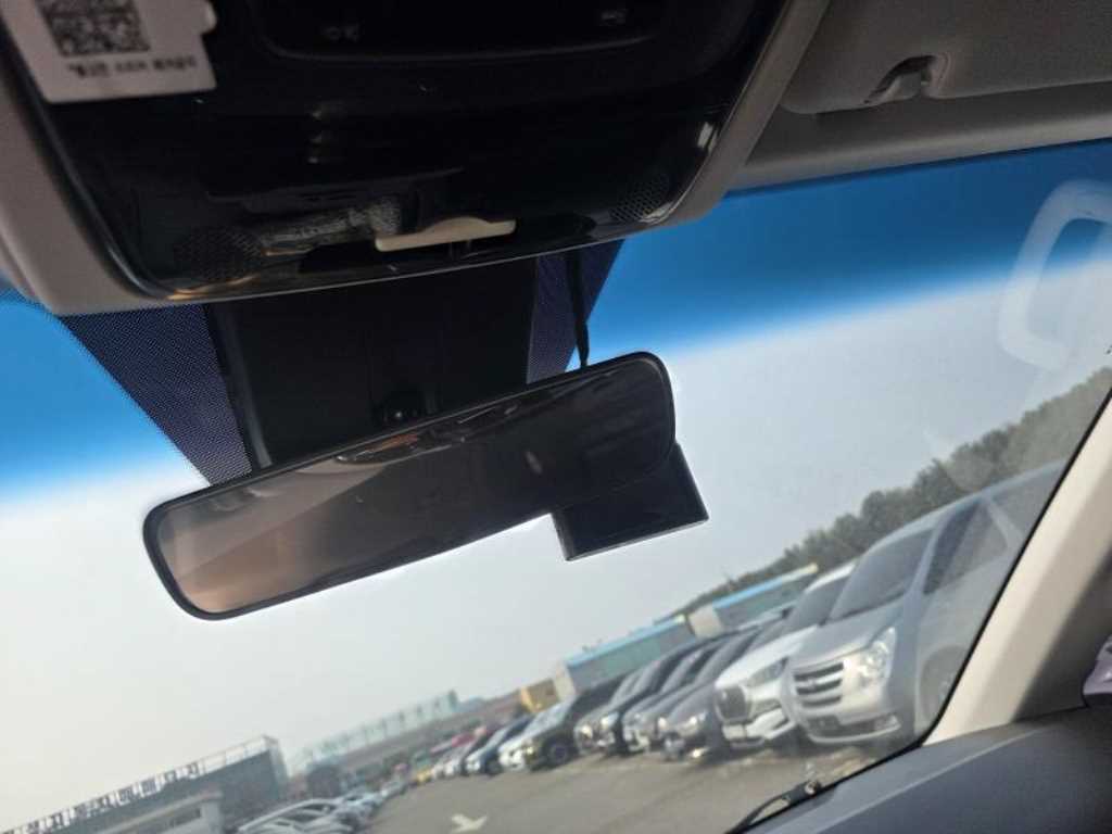 Hyundai Staria LPG Cargo Modern 8