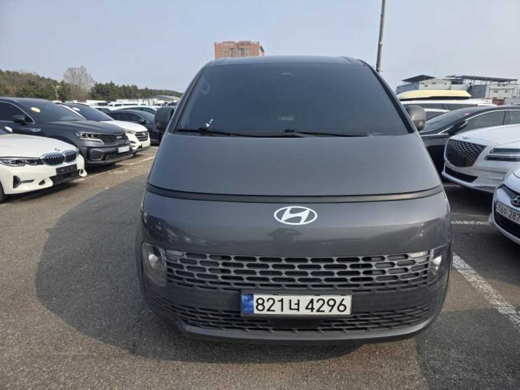 Hyundai Staria LPG Cargo Modern 3