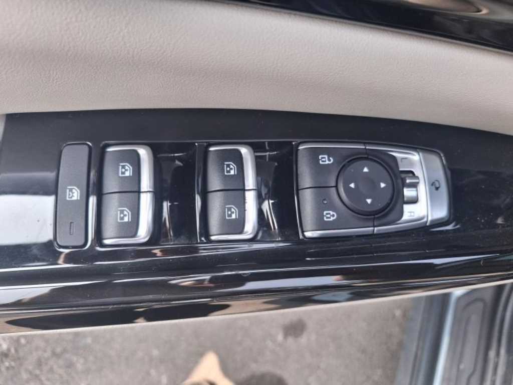 Kia Carnival Diesel Noblesse 8