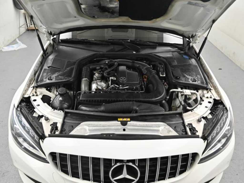 Mercedes-Benz C-Class C200 d 7