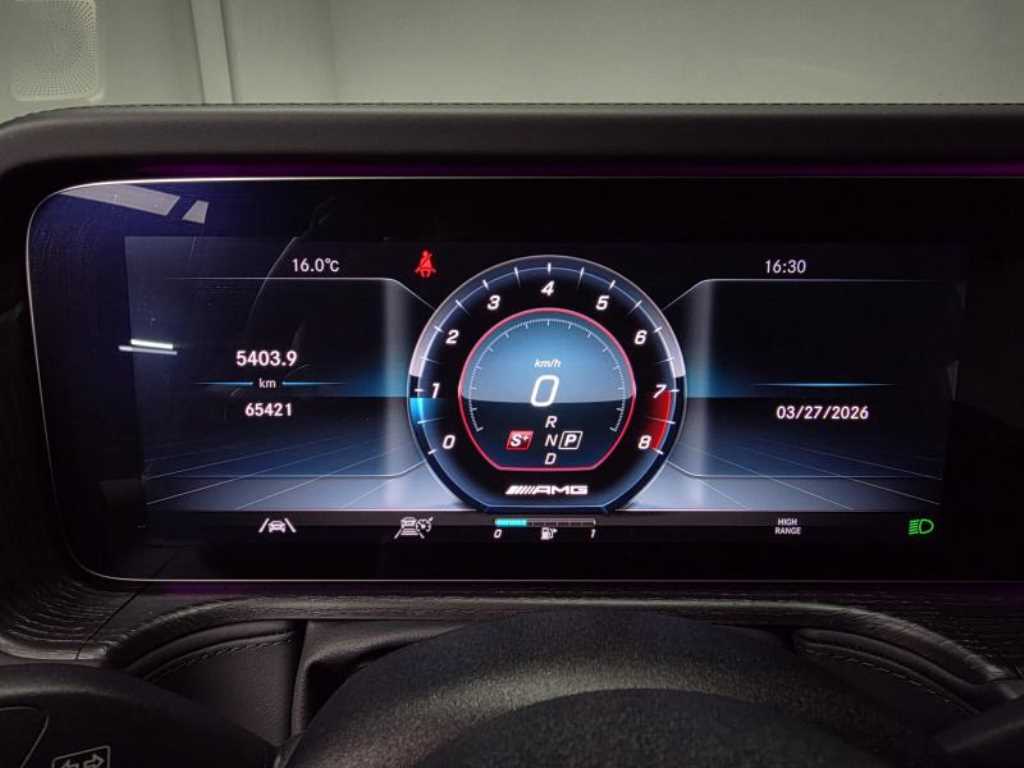 Mercedes-Benz G-Class AMG G63 Manufacture 6