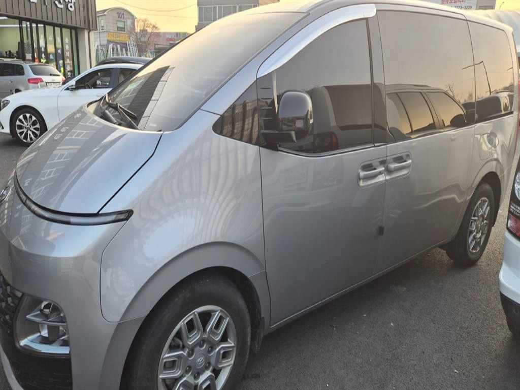 Hyundai Staria LPG Cargo Modern 3