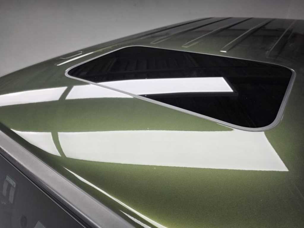 Mercedes-Benz G-Class AMG G63 Manufacture 9