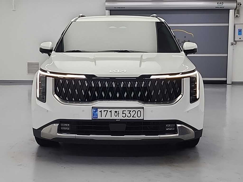 Kia Carnival Gasoline Signature 3