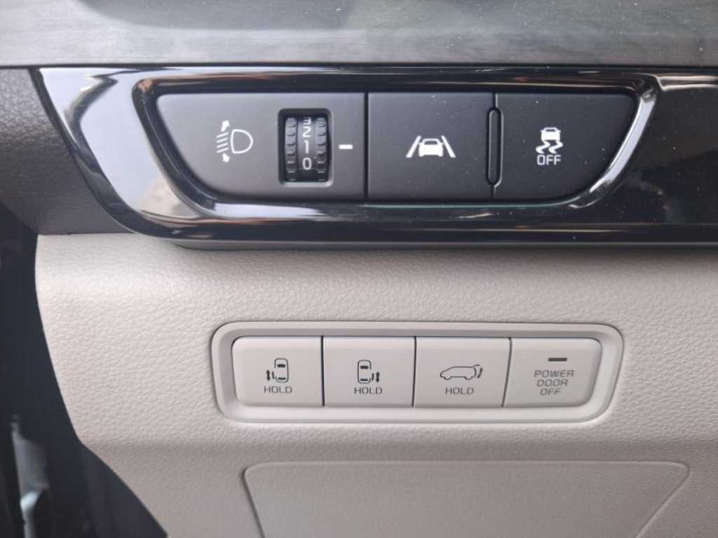 Kia Carnival Diesel Noblesse 9