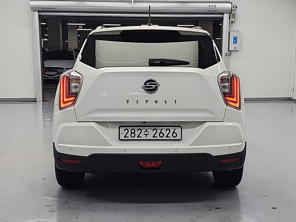 KG Mobility (Ssangyong) Tivoli 2WD Gasoline 1.5 V3 — фото 3