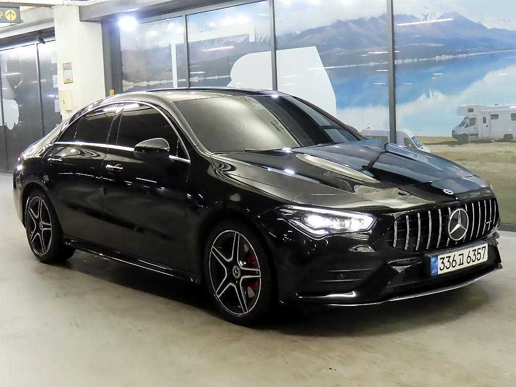 Mercedes-Benz CLA-Class CLA250 4MATIC