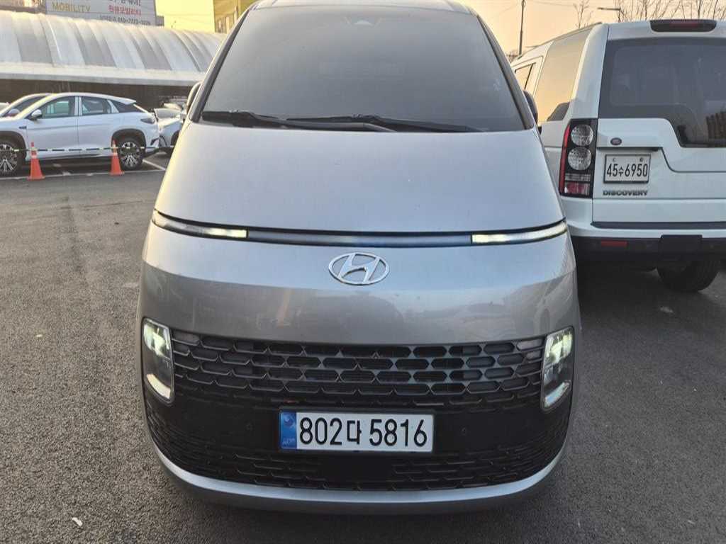 Hyundai Staria LPG Cargo Modern