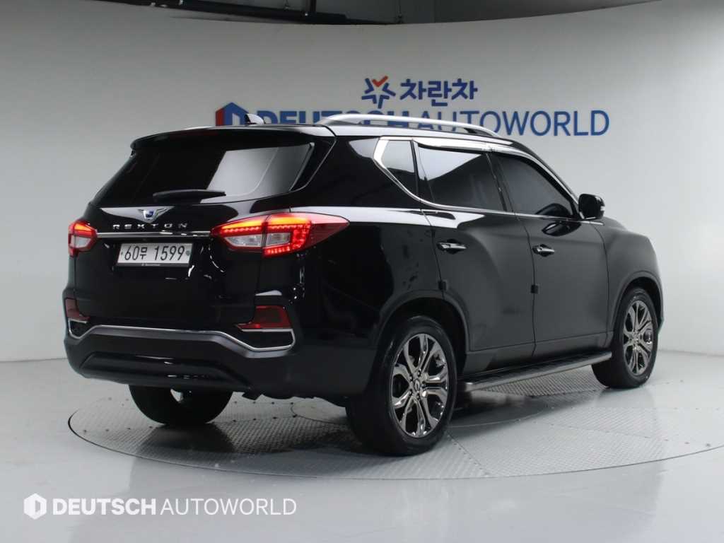 KGM 렉스턴 디젤 2.2 4WD 마제스티 사진 2/20