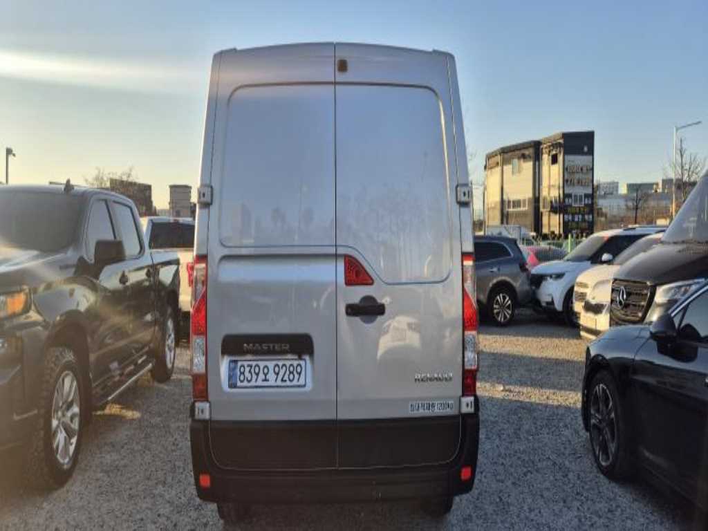Renault Master 2.3 S 6