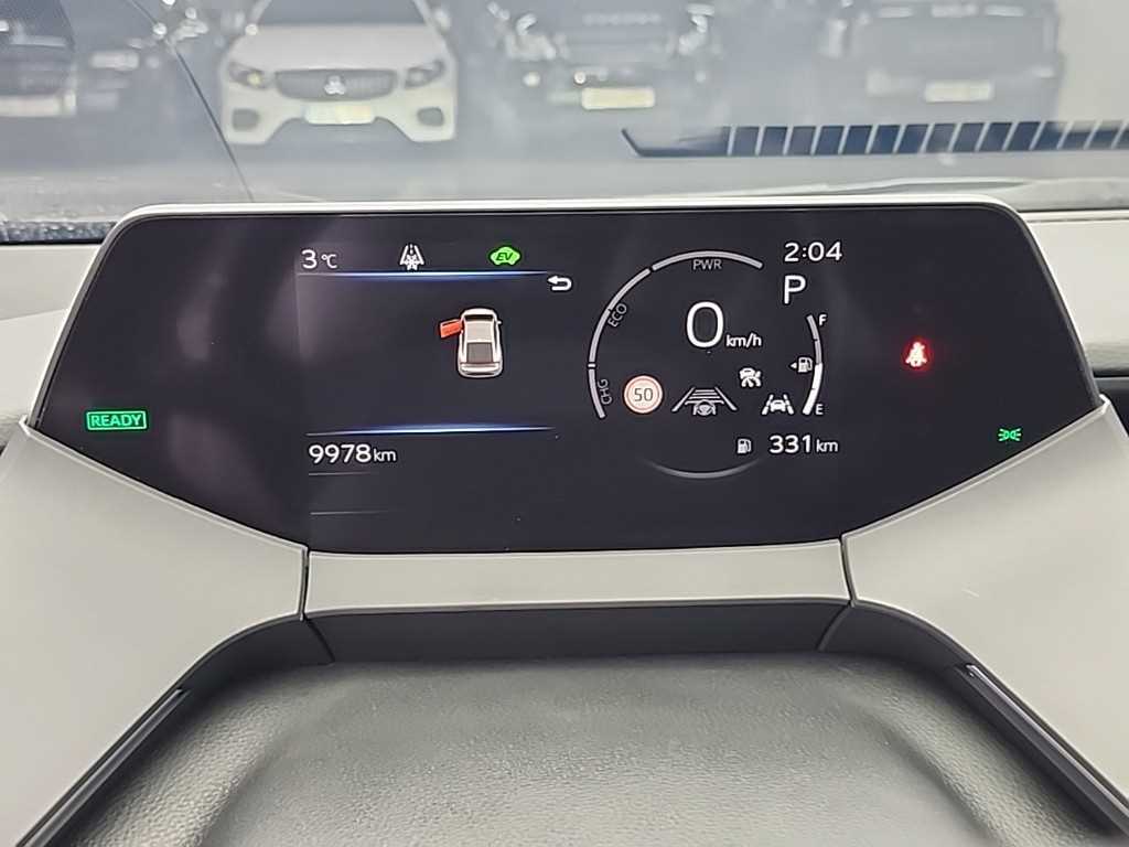 Toyota Prius 2.0 HEV XLE 7