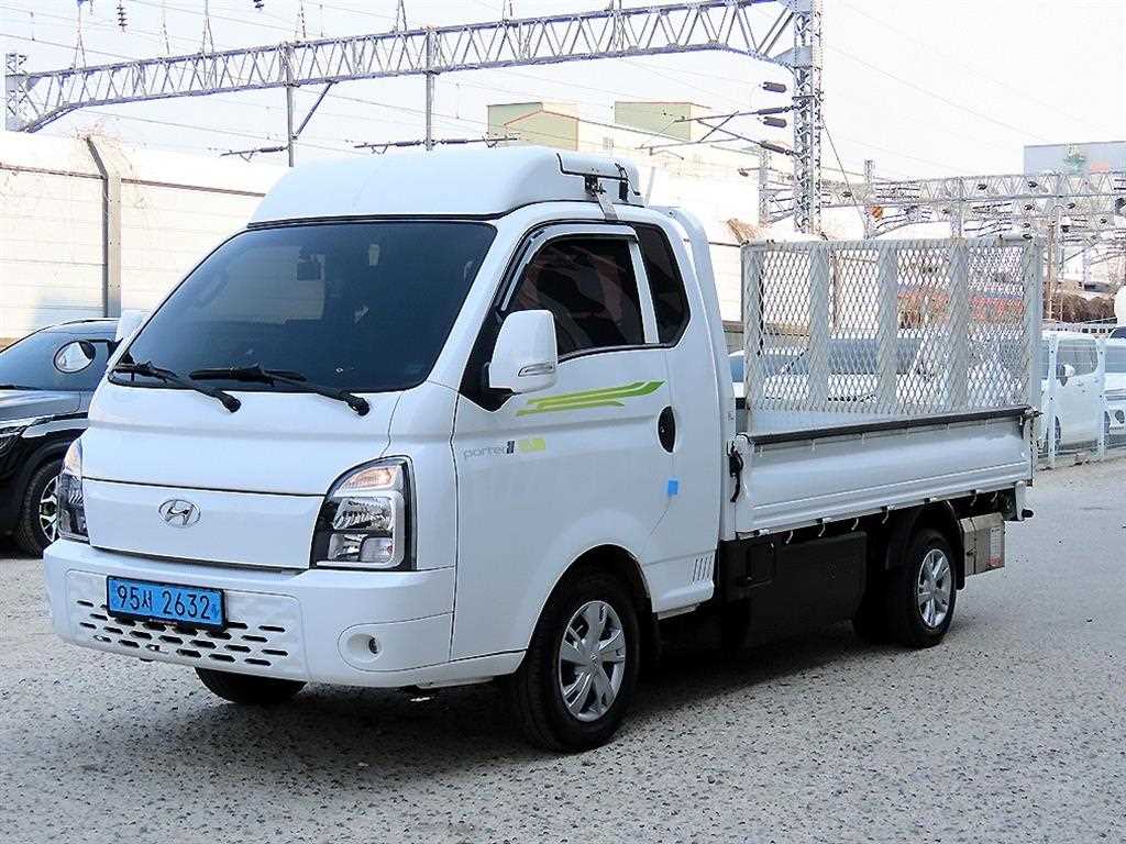 Hyundai Porter 1.0 Ton/ Super Cab/ Long Wheelbase 3