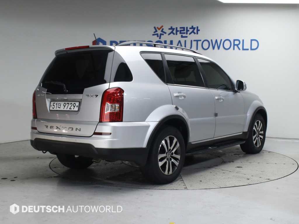 KGM 렉스턴 2.0 4WD RX7 럭셔리 사진 2/20