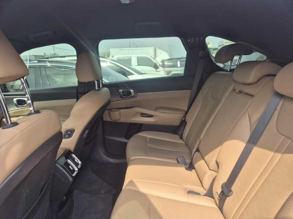 Kia Sorento 1.6T 2WD Prestige 5