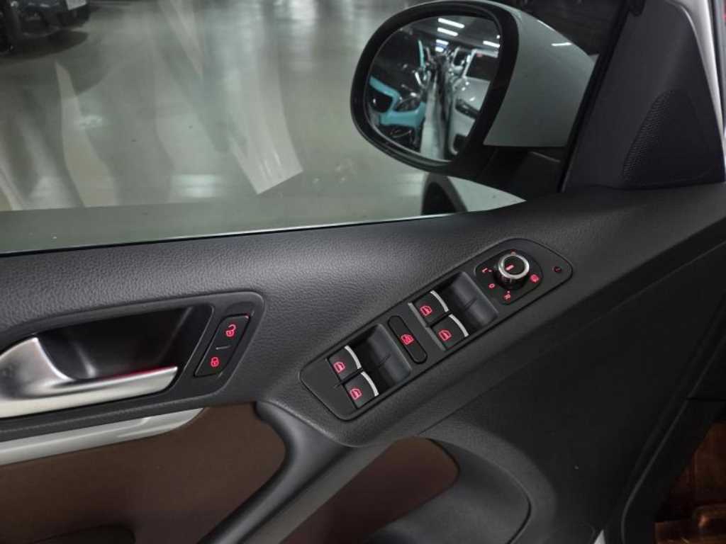 Volkswagen Tiguan 2.0 TDI Premium 7