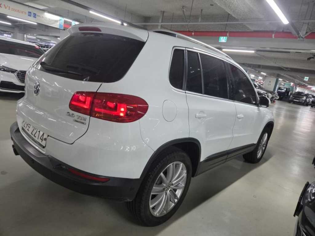 Volkswagen Tiguan 2.0 TDI Premium 4