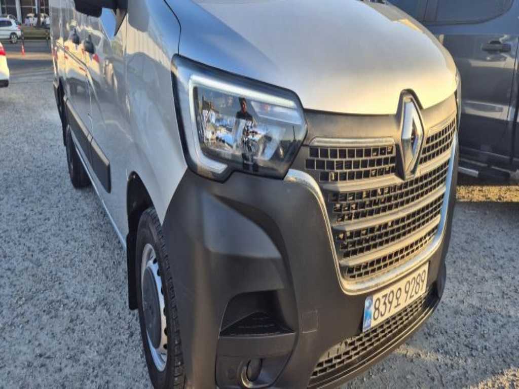 Renault Master 2.3 S 4