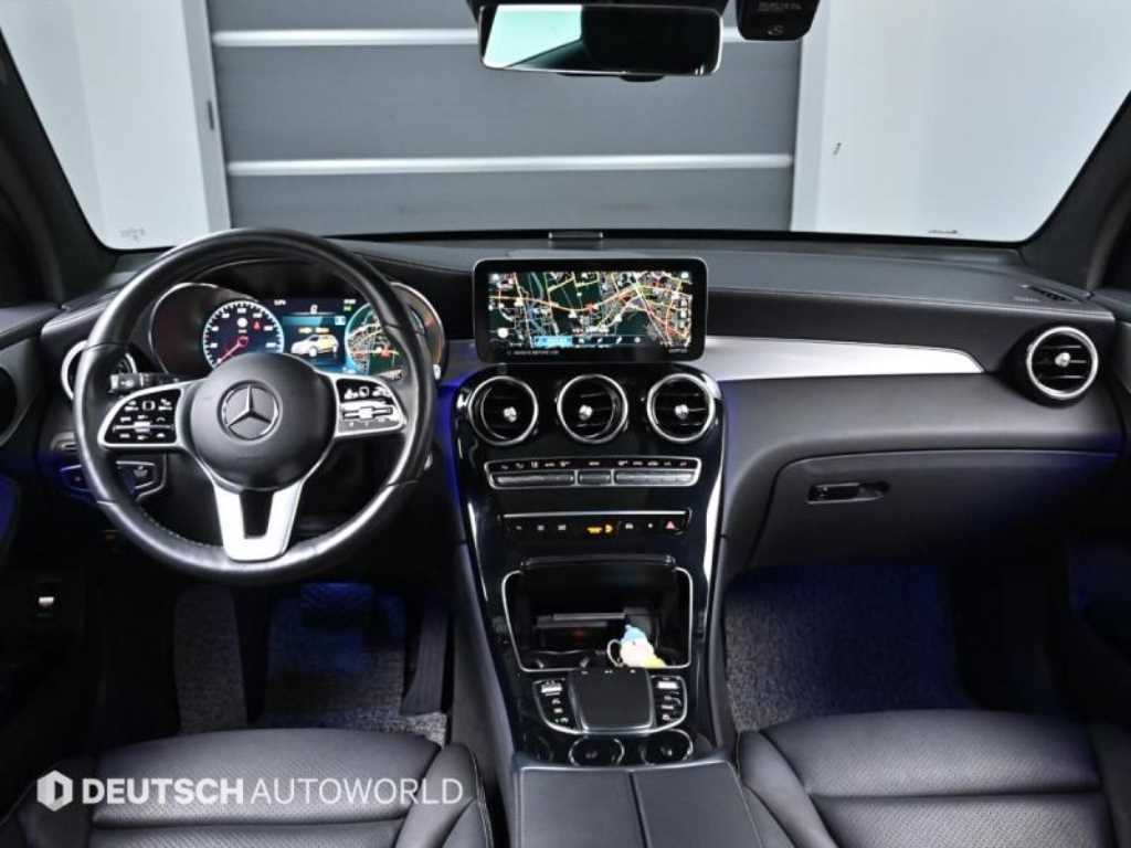 Mercedes-Benz GLC-Class GLC220d 4MATIC 8