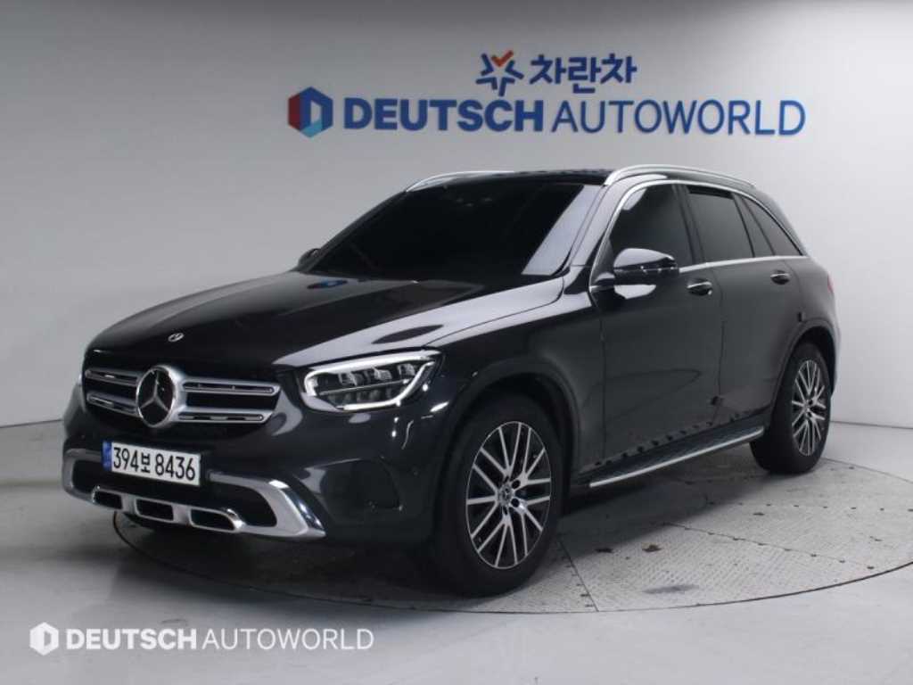 Mercedes-Benz GLC-Class GLC220d 4MATIC 2