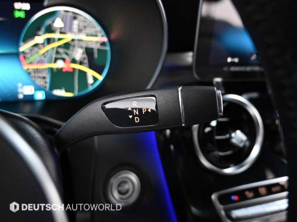 Mercedes-Benz GLC-Class GLC220d 4MATIC 10