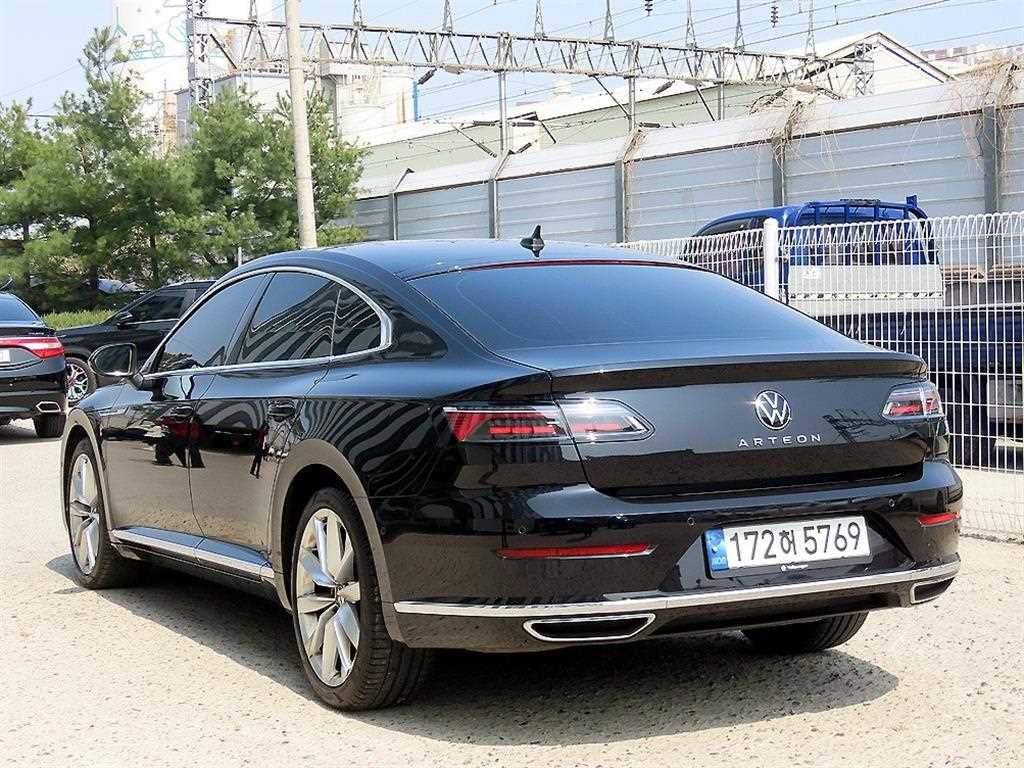 Volkswagen Arteon 2.0 TDI Elegance Prestige 4