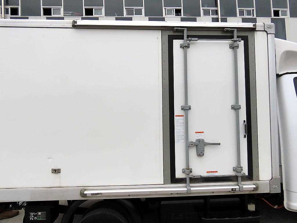 Hyundai Porter 1.0 Ton/ Super Cab/ Long Wheelbase/ Regular 6