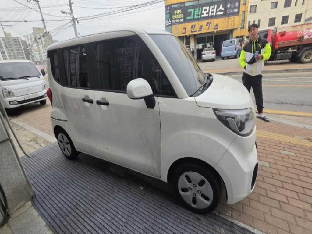 Kia Ray Van Prestige 5