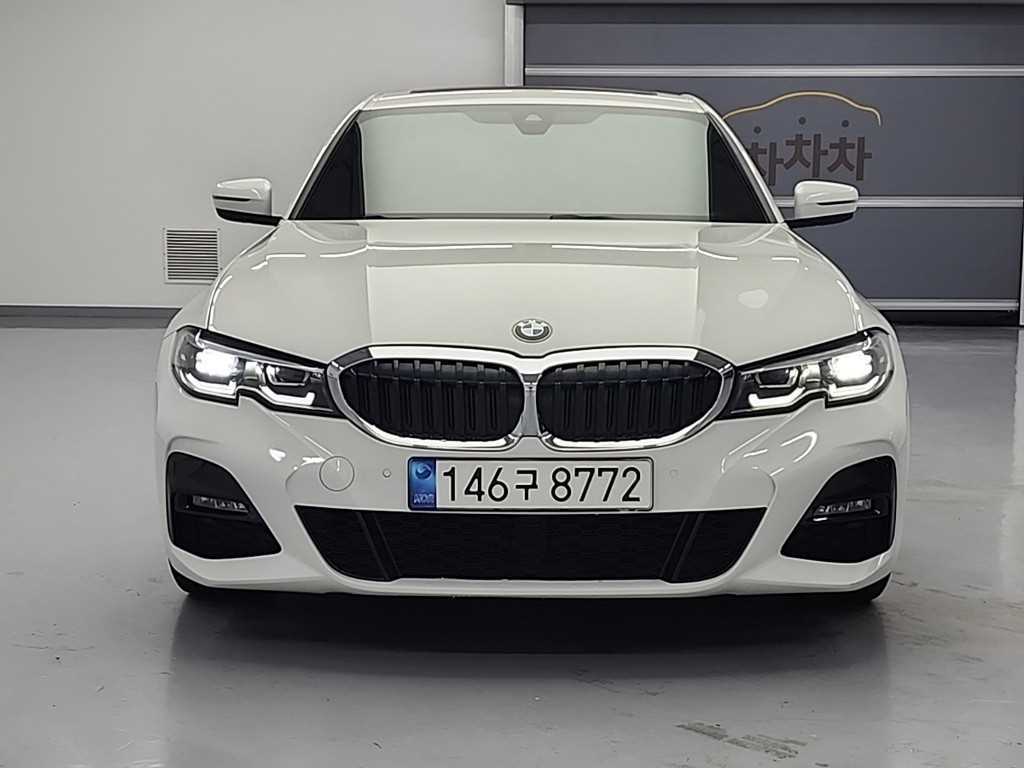 BMW 3시리즈 320d M 스포츠 사진