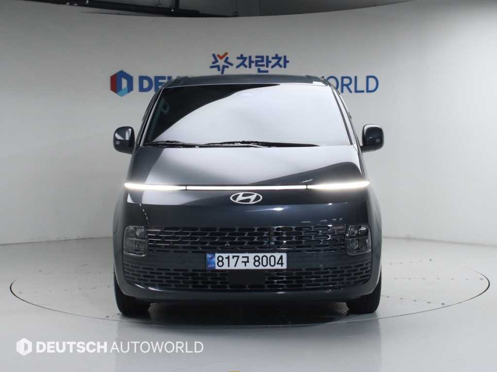 Hyundai Staria 2WD Diesel Cargo Modern 4