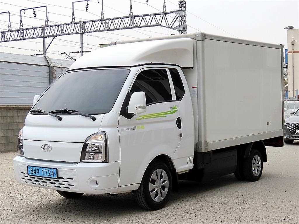 Hyundai Porter 1.0 Ton/ Super Cab/ Long Wheelbase/ Regular 3