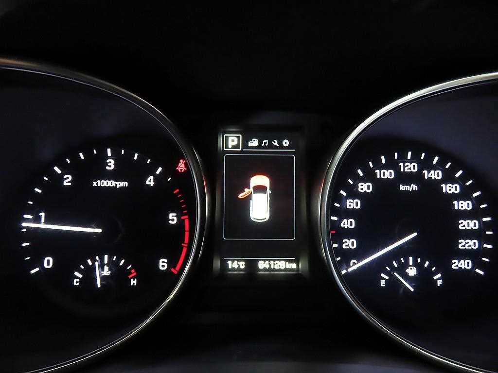 Hyundai Santa Fe Diesel 2.0 2WD Exclusive Special 10