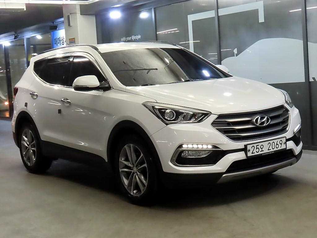 Hyundai Santa Fe Diesel 2.0 2WD Exclusive Special 2