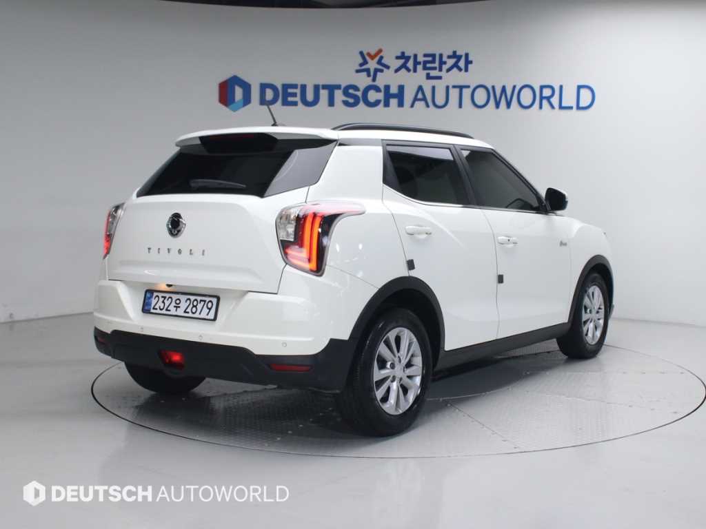 KGM 티볼리 2WD 가솔린 1.5 V3 사진 2/20