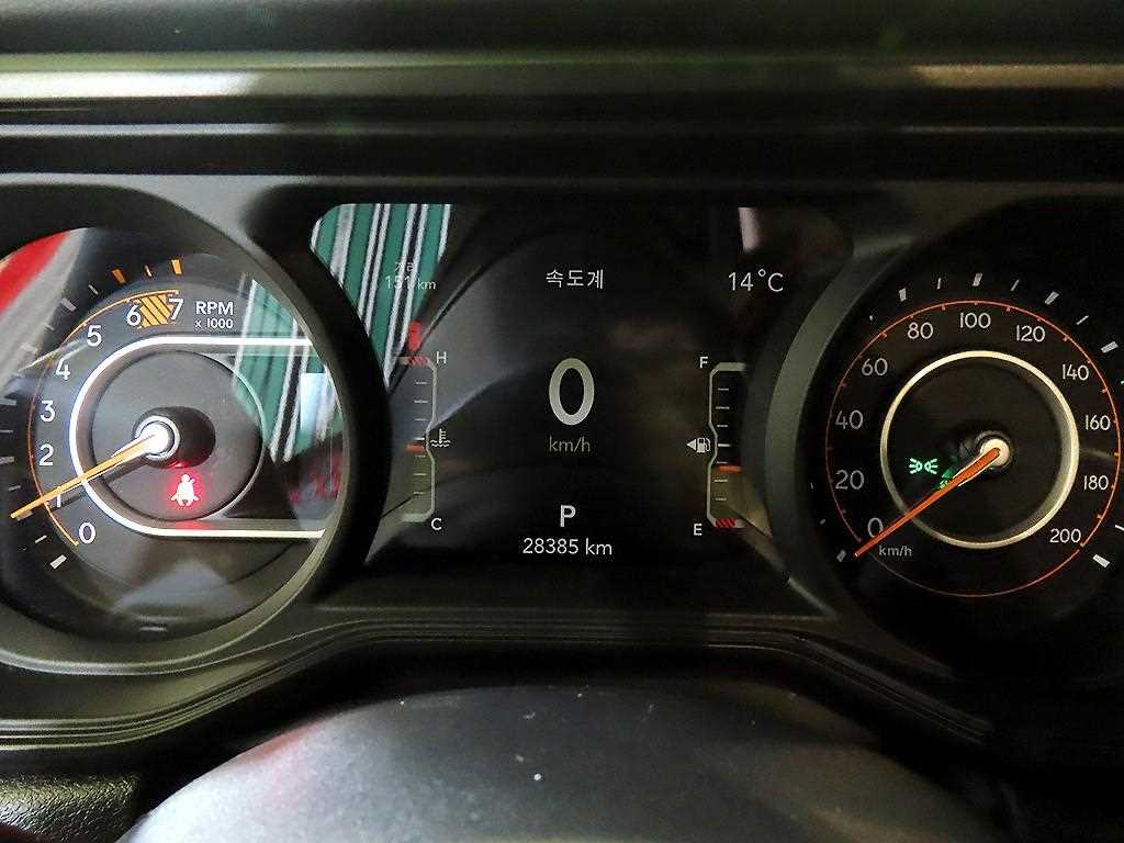 Jeep Wrangler 2.0 Rubicon 4 Duo Power Top 10