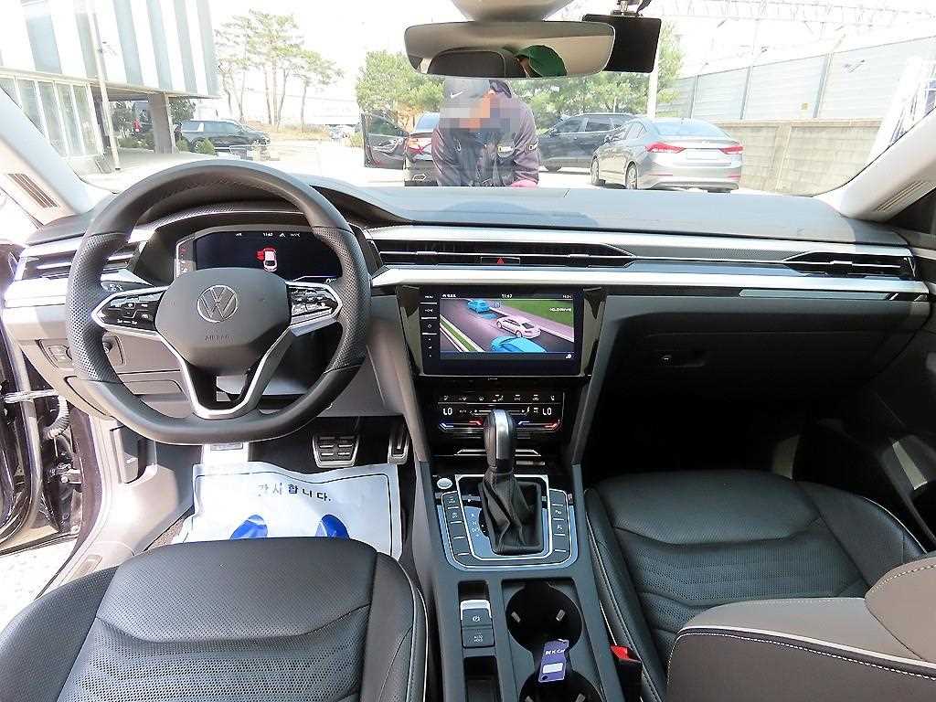 Volkswagen Arteon 2.0 TDI Elegance Prestige 8