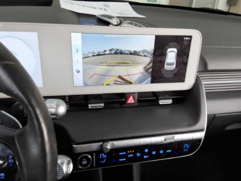 Hyundai IONIQ Long Range Prestige 10