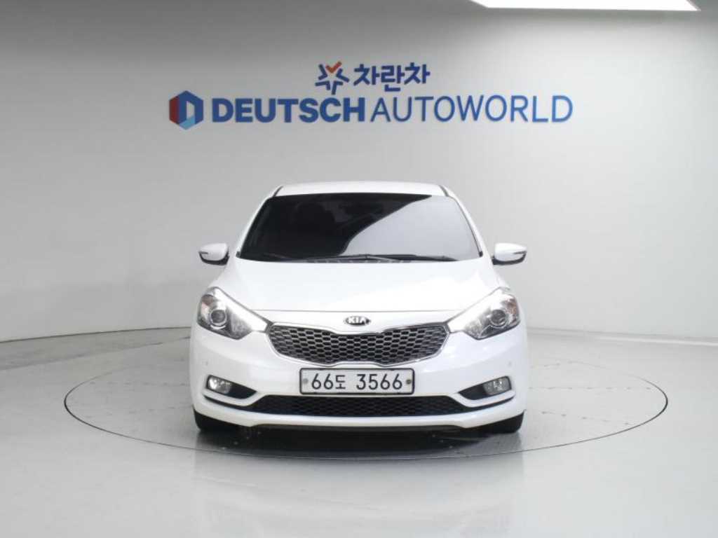 Kia K3 1.6 GDI Noblesse 4