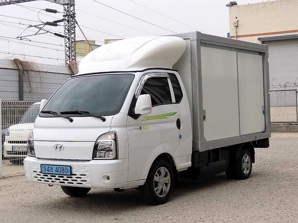 Hyundai Porter 1.0 Ton/ Super Cab/ Long Wheelbase