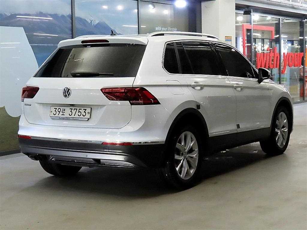 Volkswagen Tiguan 2.0 TDI Premium 5
