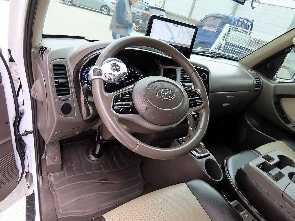 Hyundai Porter 1.0 Ton/ Super Cab/ Long Wheelbase 9