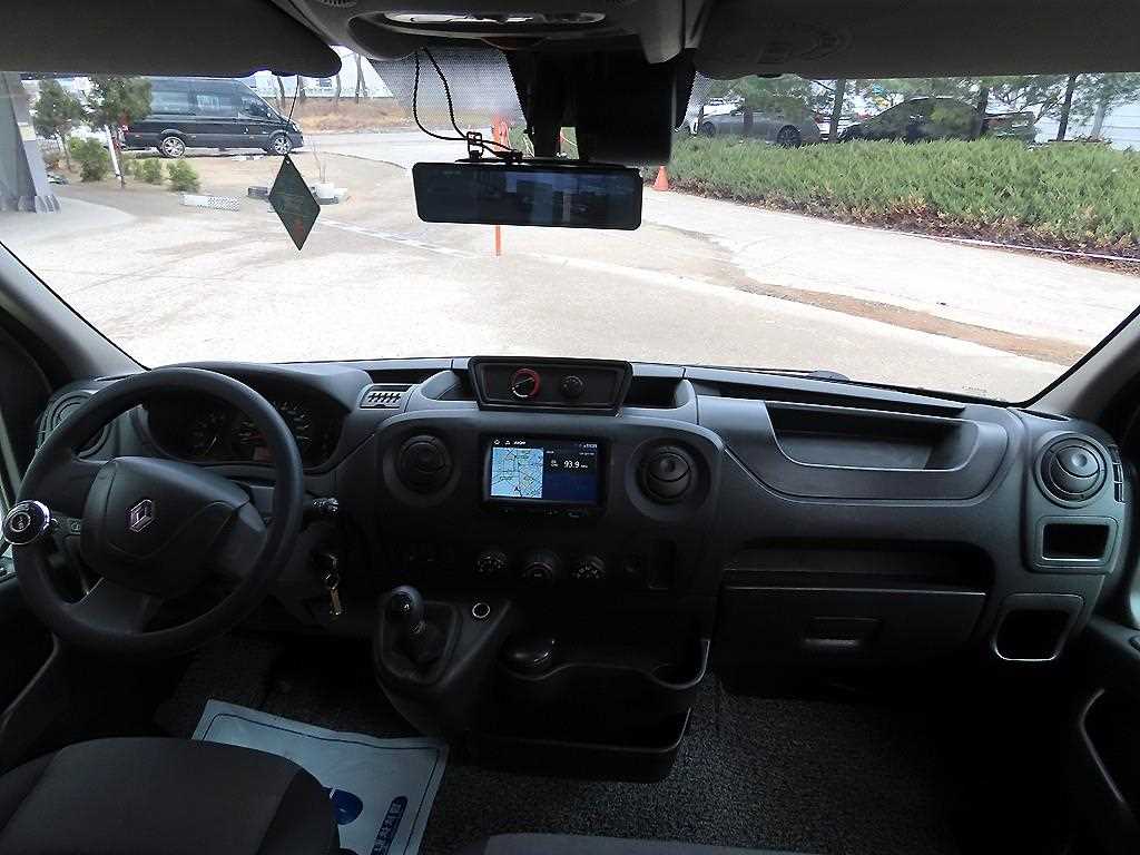 Renault Master 2.3 8