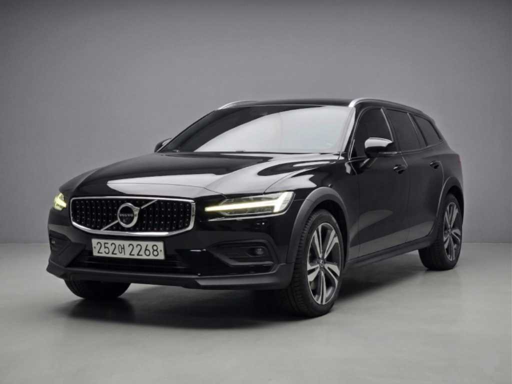 V60 크로스 컨트리 2세대 2.0 T5 프로 AWD 2020년식