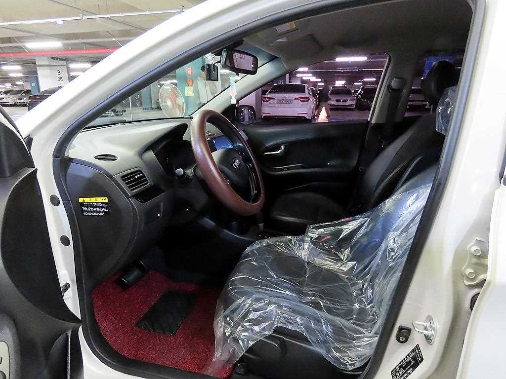 Kia Morning Luxury 7