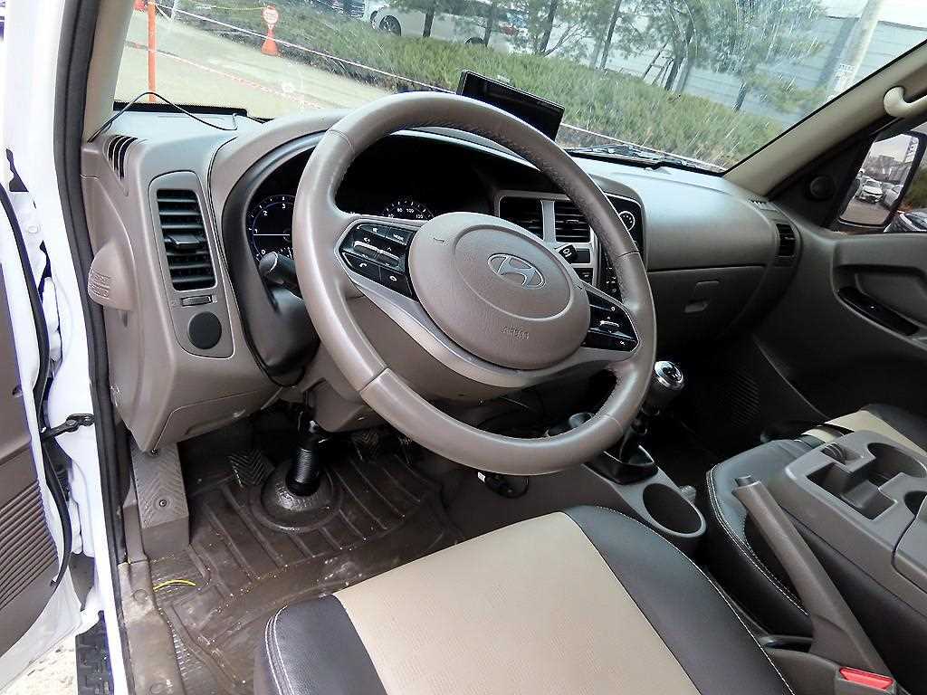 Hyundai Porter Super Cab/ Long Wheelbase 9