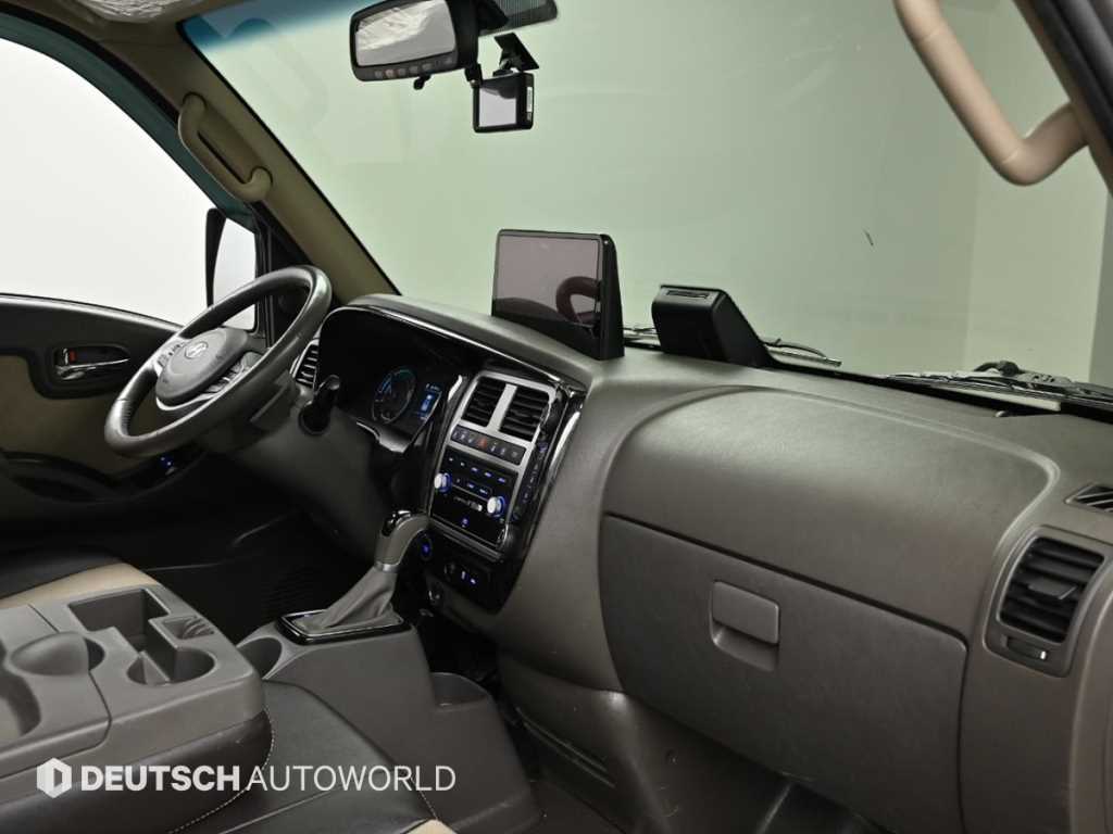 Hyundai Porter 1.0 Ton/ Super Cab/ Long Wheelbase/ Premium Special 8