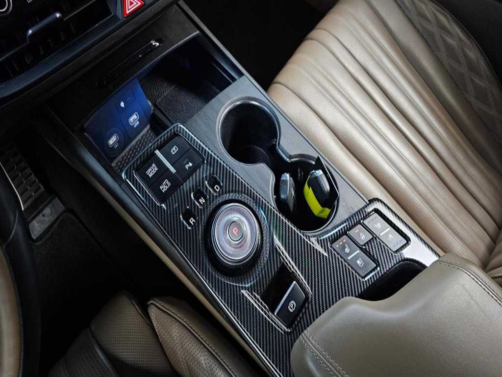 Kia K8 2.5 2WD Signature 10