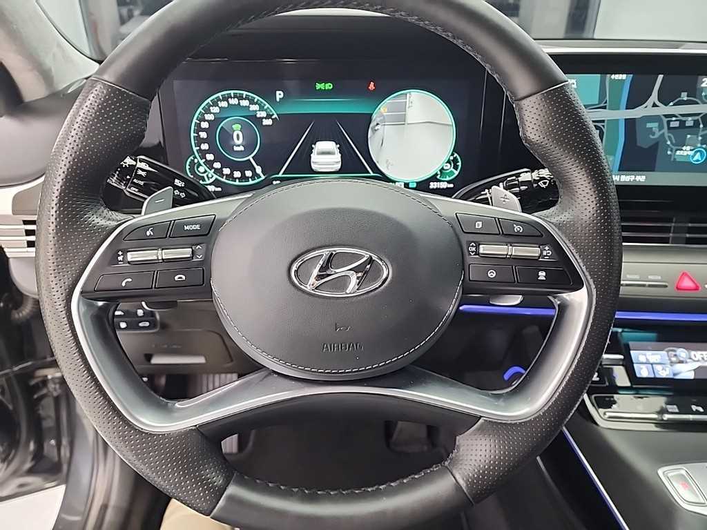 Hyundai Grandeur Calligraphy 10