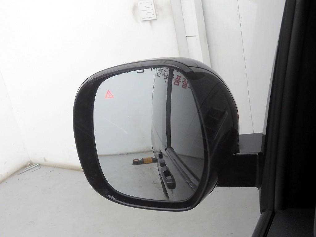 Hyundai Staria HEV 1.6 Cargo Modern 7