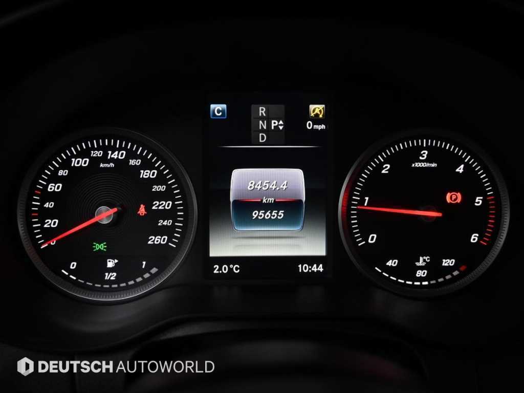 Mercedes-Benz C-Class C200 d 9