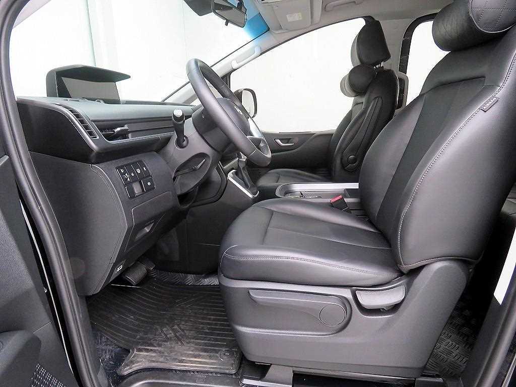 Hyundai Staria HEV 1.6 Cargo Modern 8